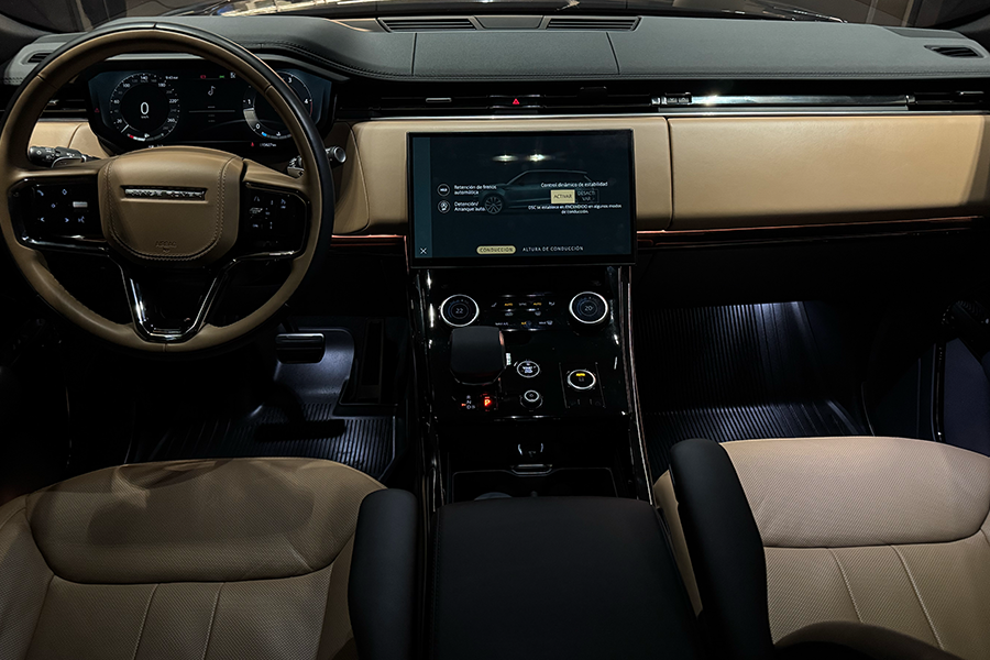 RANGE ROVER SPORT D300 DYNAMIC SE